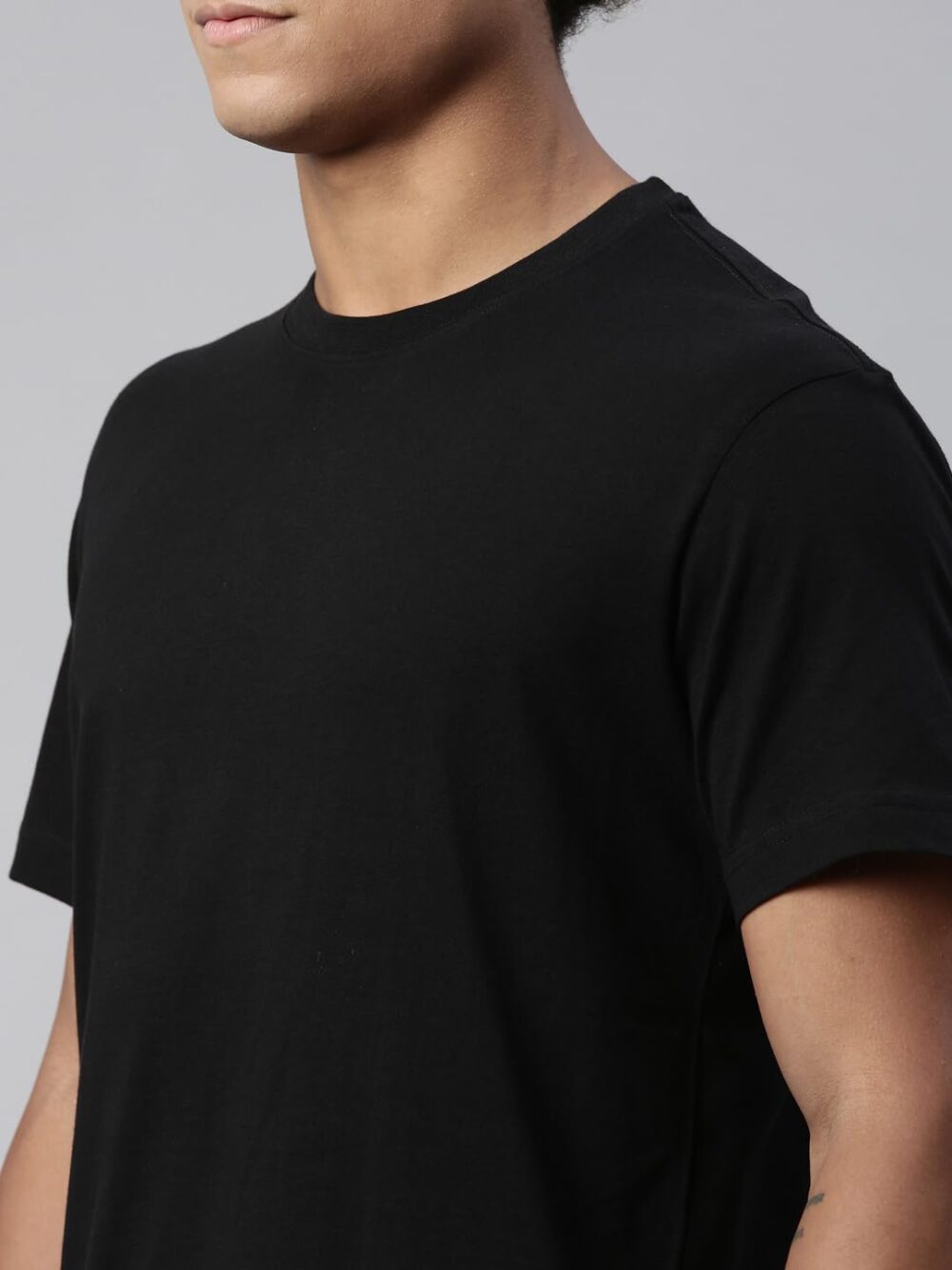 Levi's Men's Cotton Plain Regular Fit T-Shirt (Pr679313_Black L) - Image 4