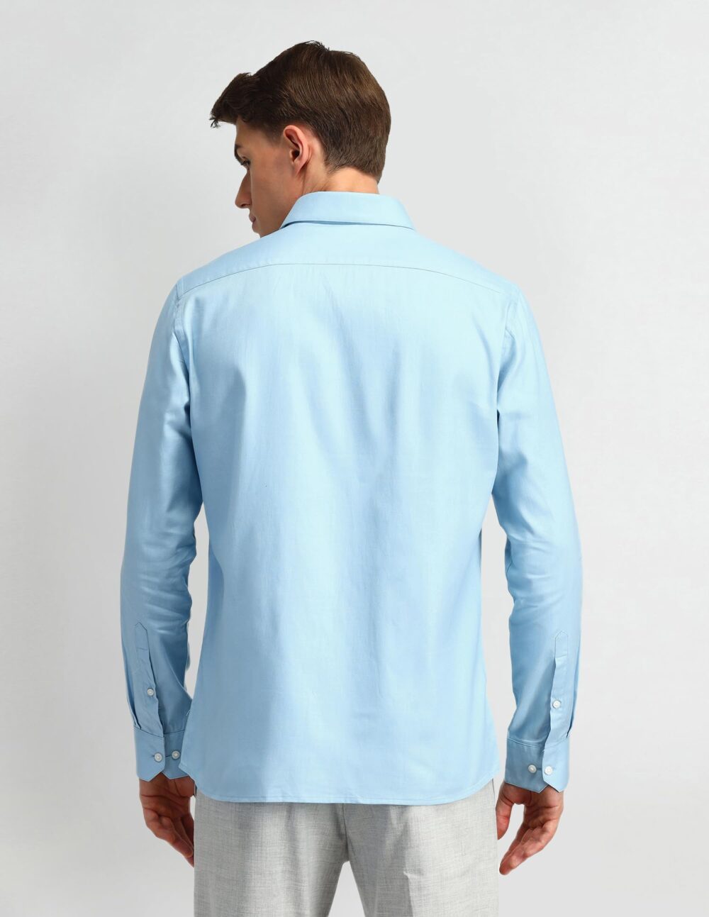 Arrow Men's Solid Full Sleeve Slim Fit Cutaway Collar Cotton Formal Shirt (ARCBOSH0005_Light Blue_40) - Image 3