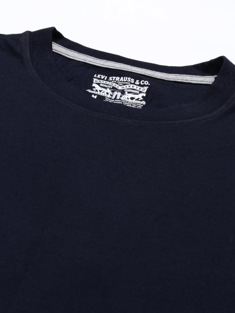 Levi's Men's Plain Regular Fit T-Shirt (PR680613_Navy Blue M) - Image 2