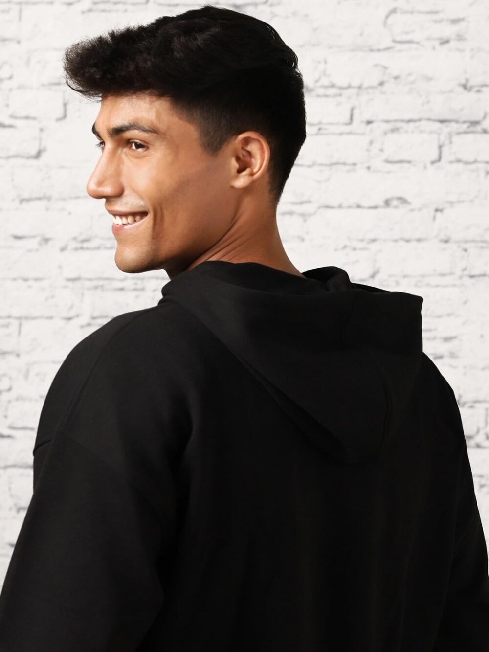 NOBERO Men's Cotton Blend Neck Hooded Oversized Sweatshirt (1M-Twho-R0041_Black) - Image 3