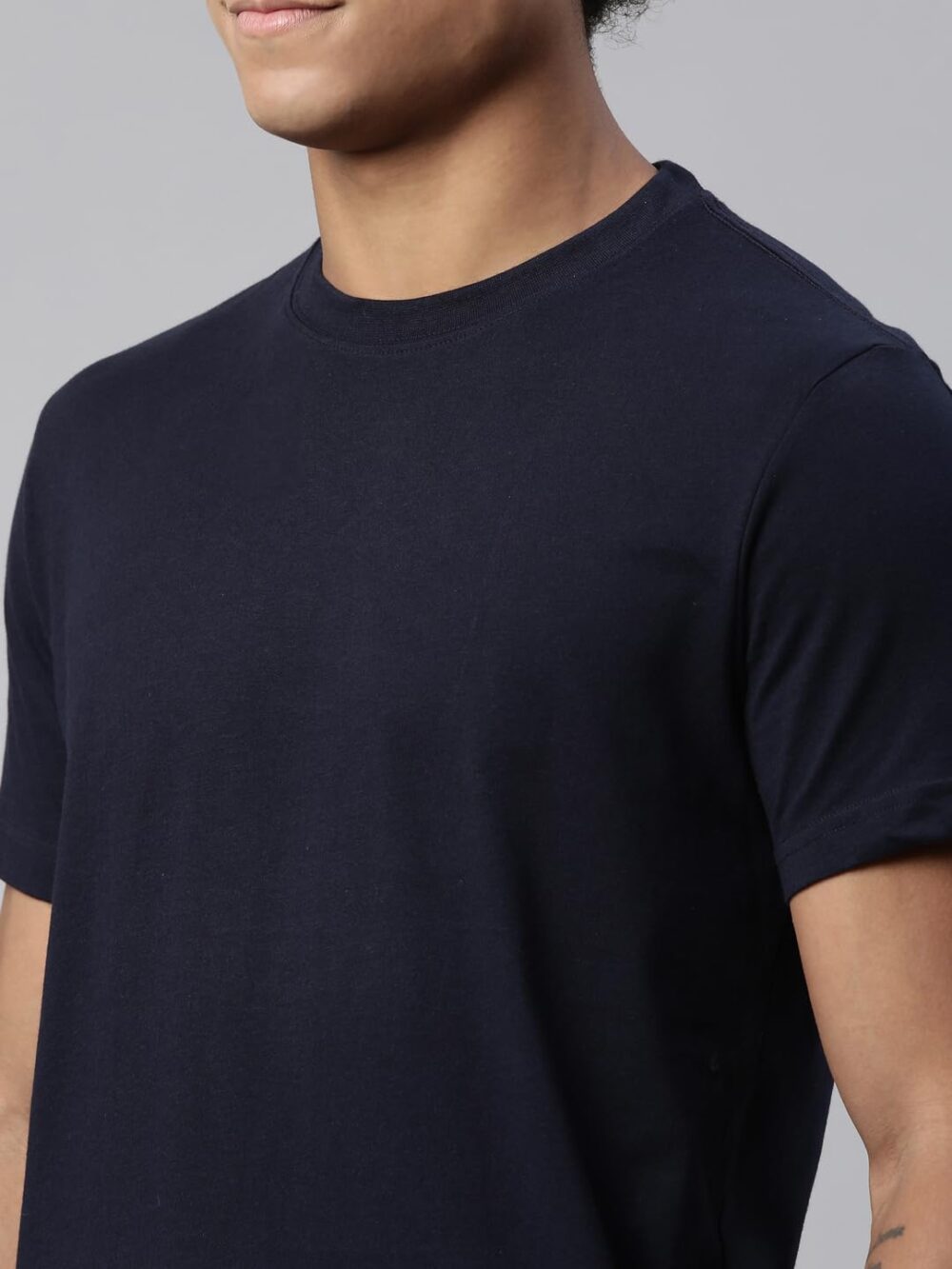 Levi's Men's Plain Regular Fit T-Shirt (PR680613_Navy Blue M) - Image 3