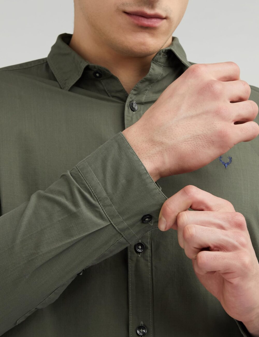 Allen Solly Men's Cotton Solid Slim Fit Shirt (ASSFWMOFG80292_Olive 40) - Image 3