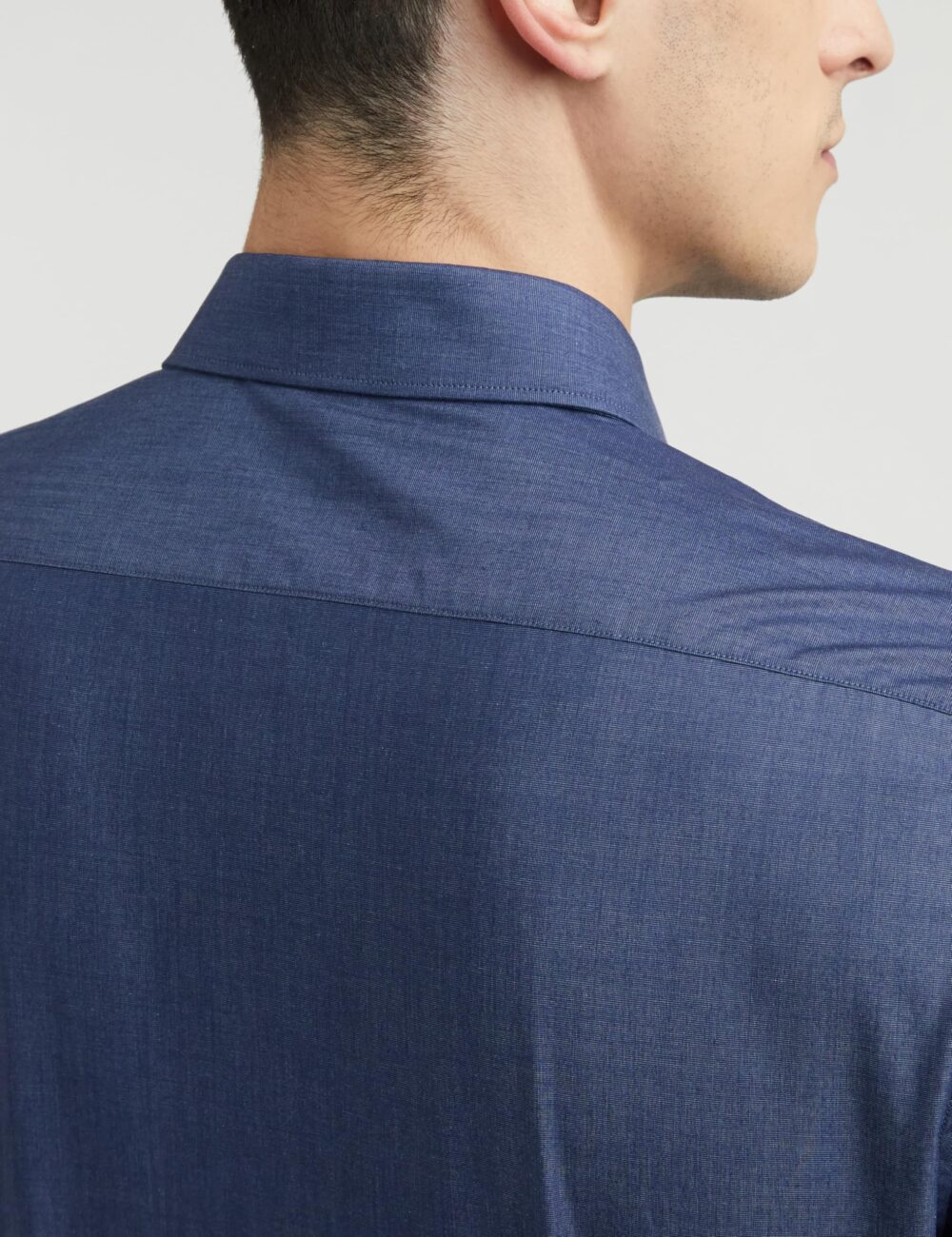 Van Heusen Men's Cotton Solid Slim Fit Formal Shirt (Vhsfrslbj74217_Navy 42) - Image 2