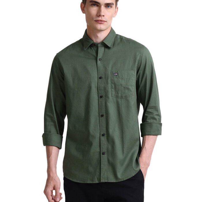 Arrow Men's Solid Fitted Shirt (ASAEOSH1323_ME. Green