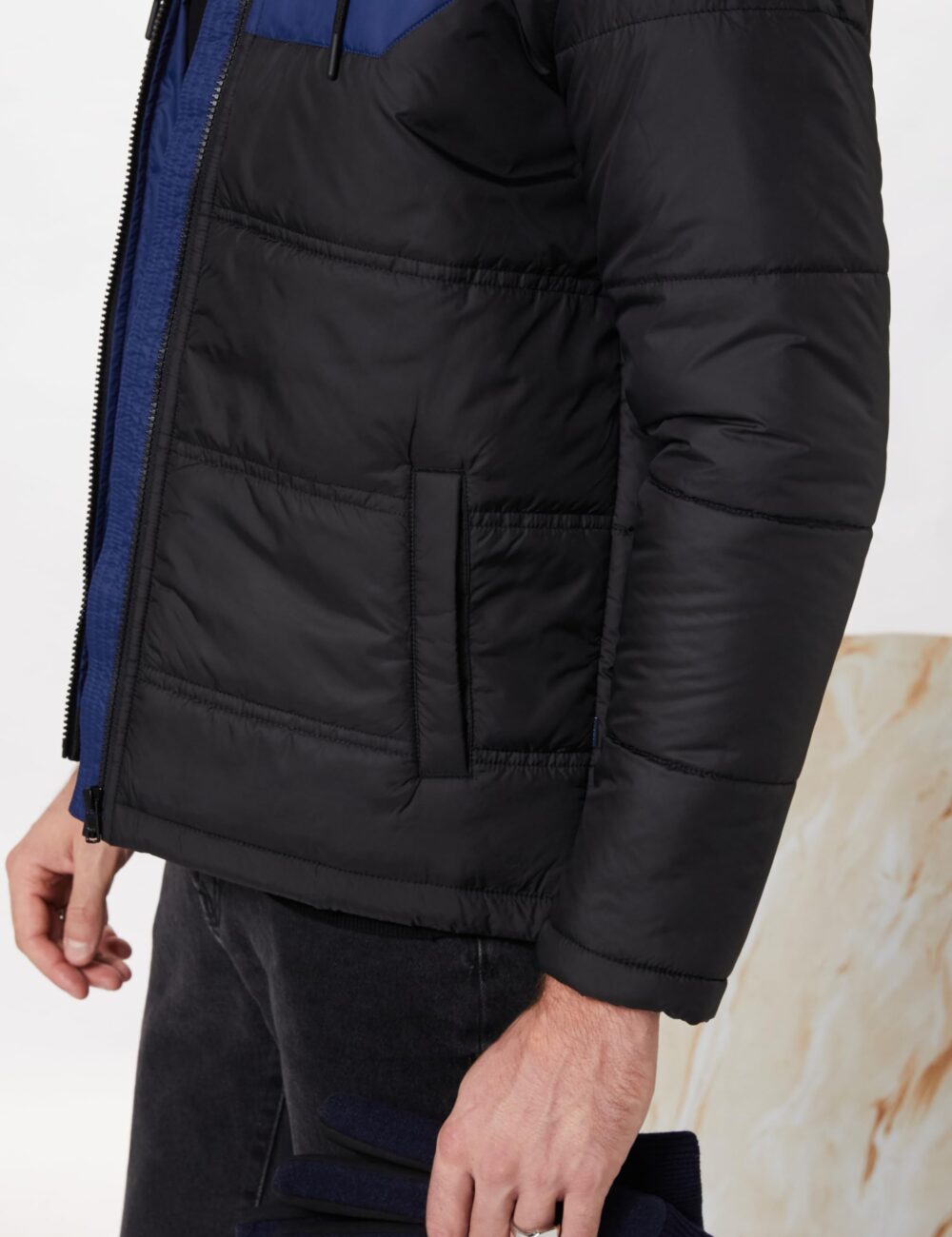 Amazon Brand - Symbol Men's Color Block Full Sleeves Polyester Regular Fit Just Below Waistline Bomber Jacket (AW21-SY-QWH-153_DNM Blue + Black_Large) - Image 3