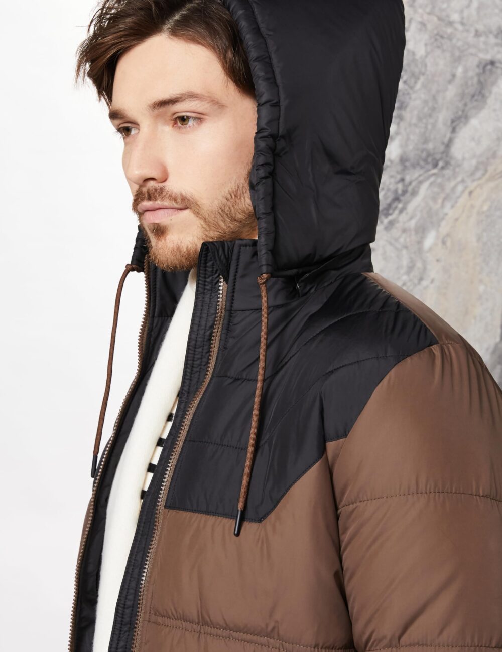 Amazon Brand - Symbol Men's Color Block Full Sleeves Regular Fit Bomber Jacket (AW21-SY-QWH-153_Black + Brown_L) - Image 4