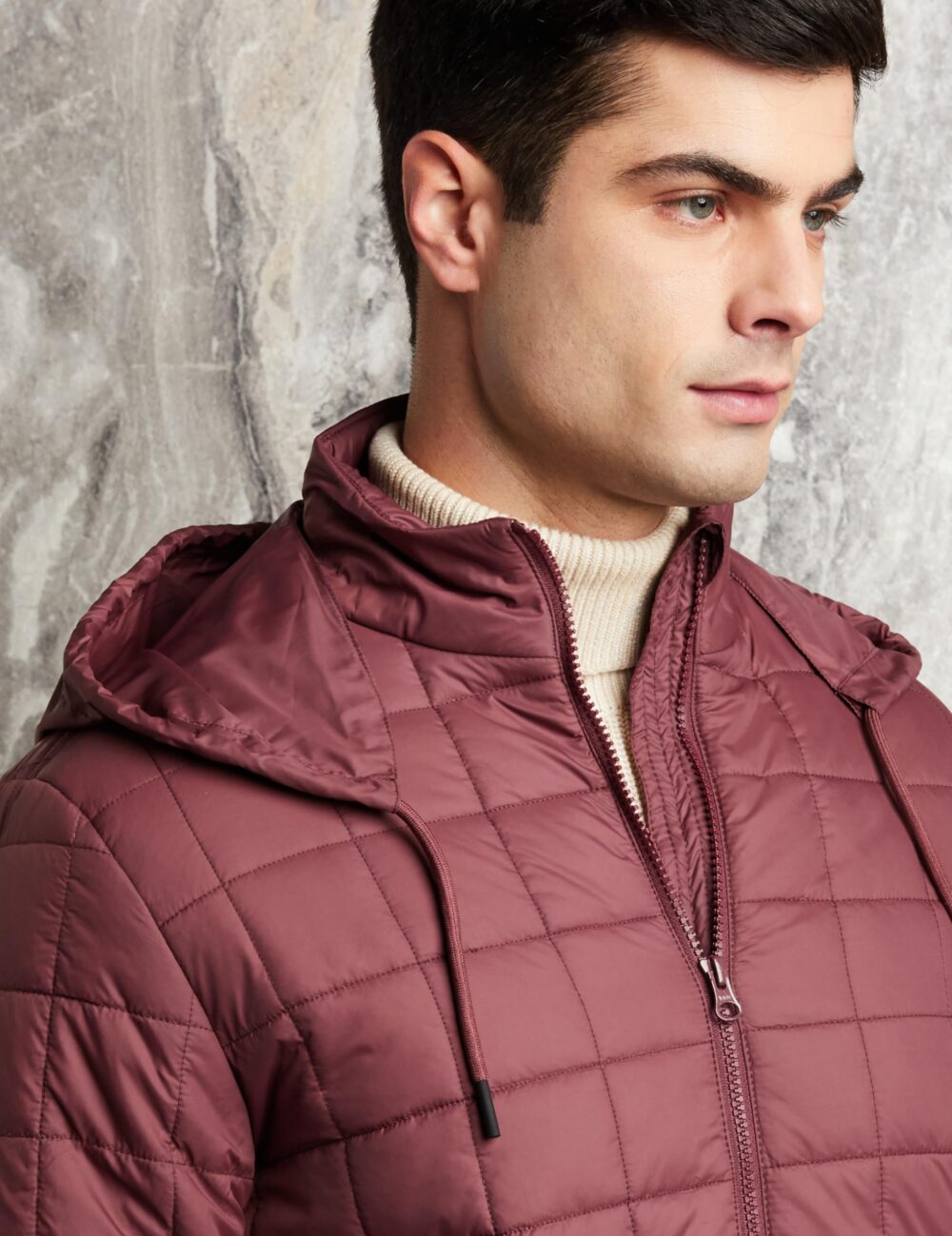 Amazon Brand - Symbol Mens Polyester Standard Length Quilted Jacket (Aw22-Sy-Qb-Jk-01_Wine_Xl) - Image 4